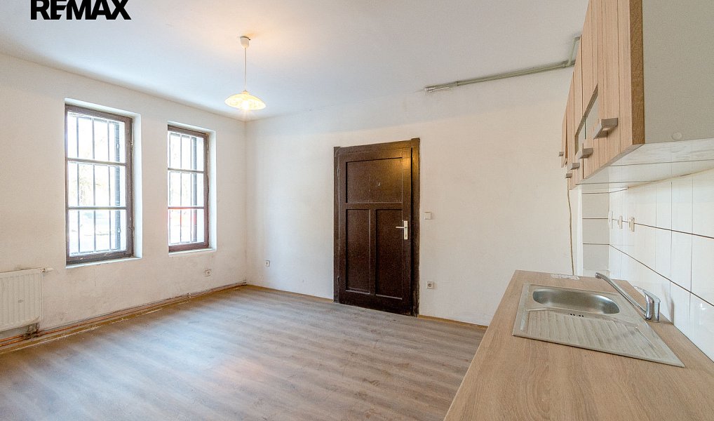 Pronájem obchodních prostor 356 m², Hronov – náhled fotky 16