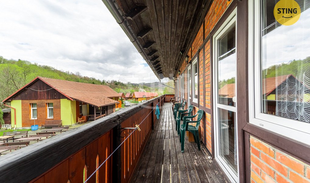 Prodej ubytovacího objektu 813 m², Spálov – náhled fotky 26