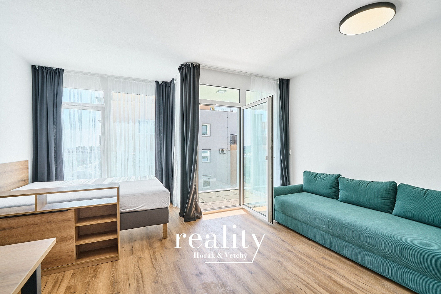 Pronájem bytu 1+kk 37 m²