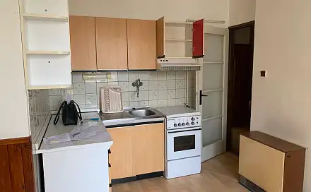 Pronájem bytu 1+1 42 m²