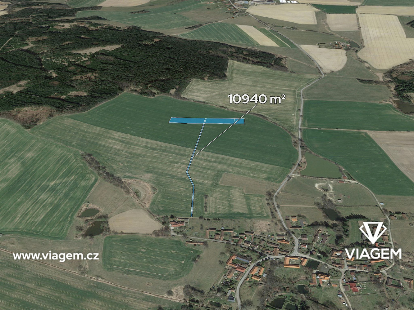 Prodej pole 1 570 m²