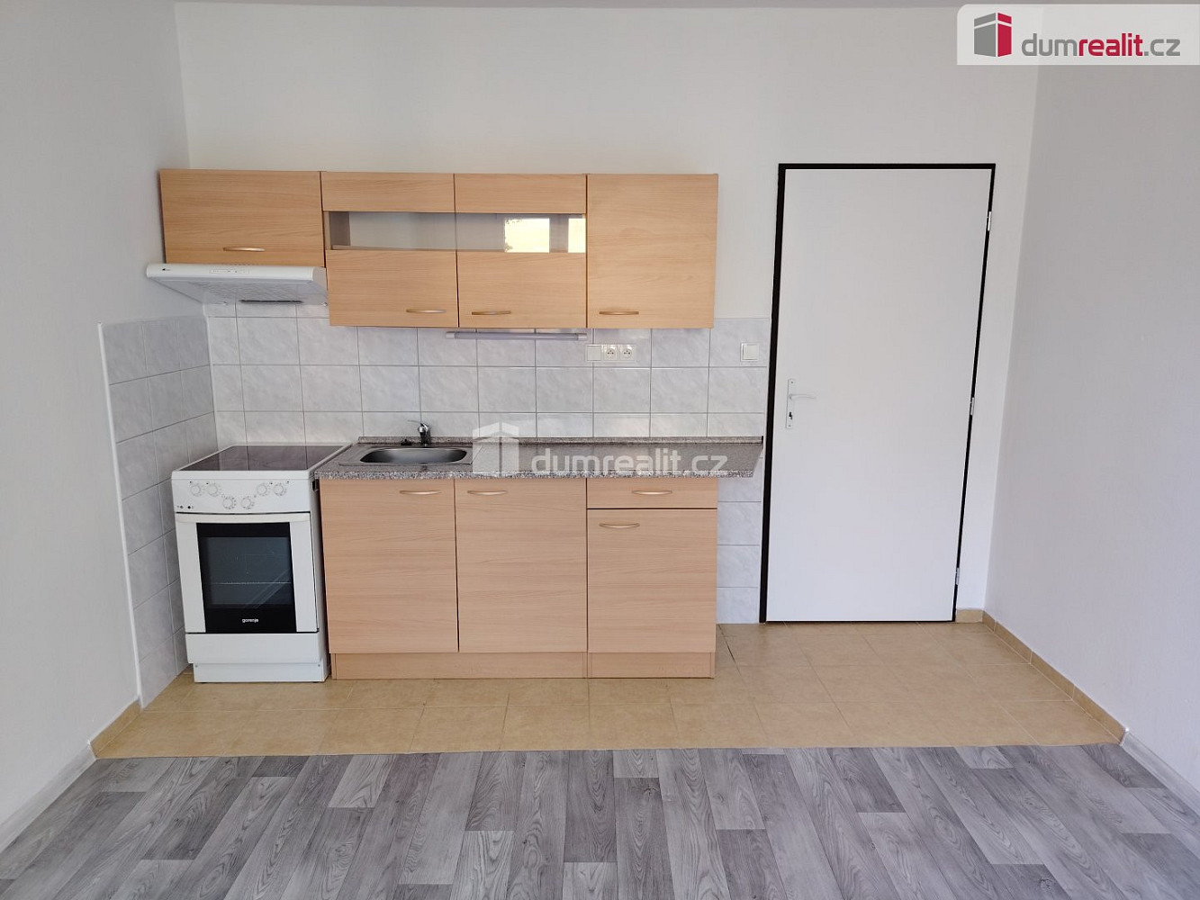 Pronájem bytu 1+kk 25 m² — photo 2
