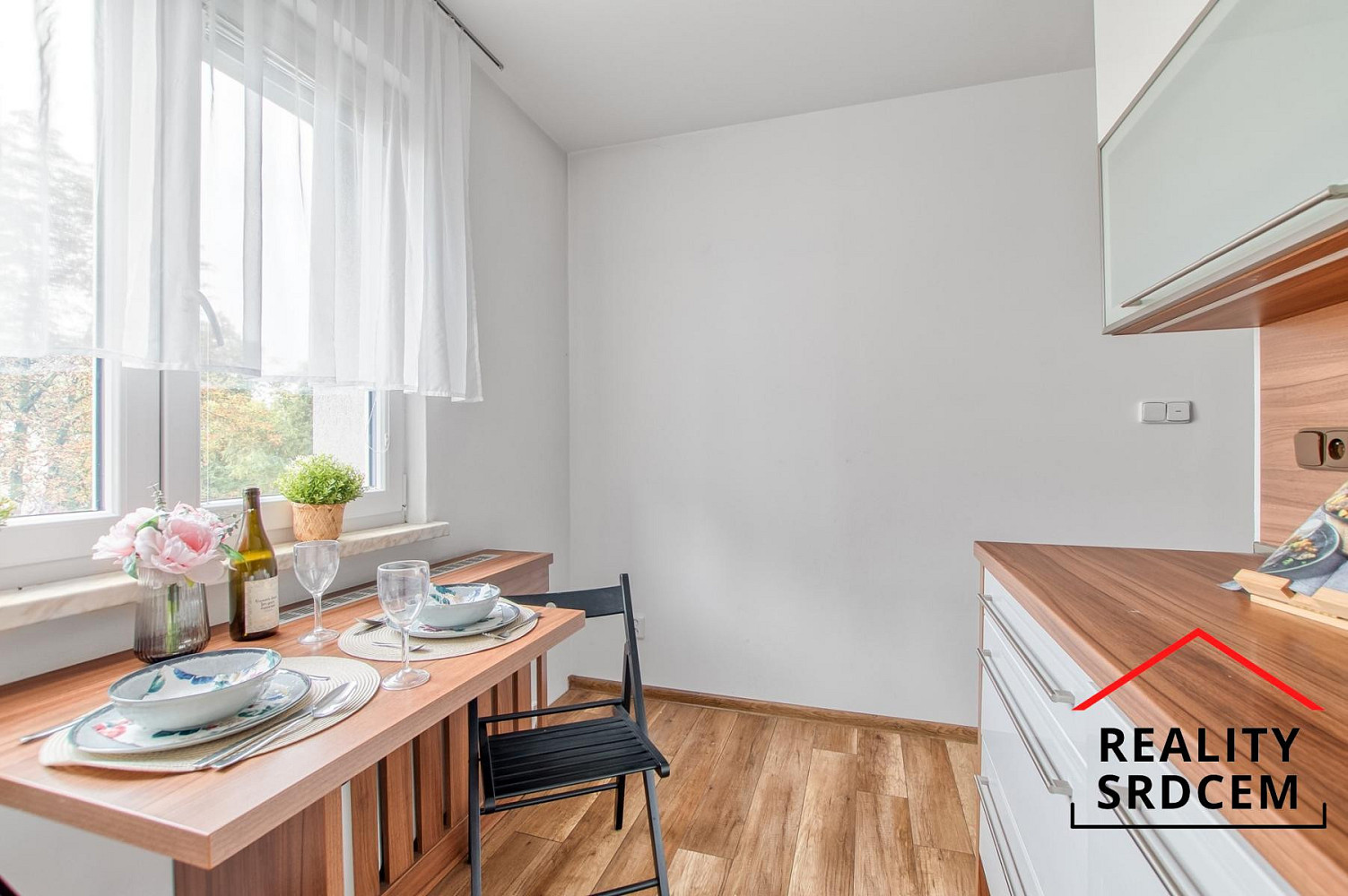 Pronájem bytu 2+1 59 m² – fotografie 4
