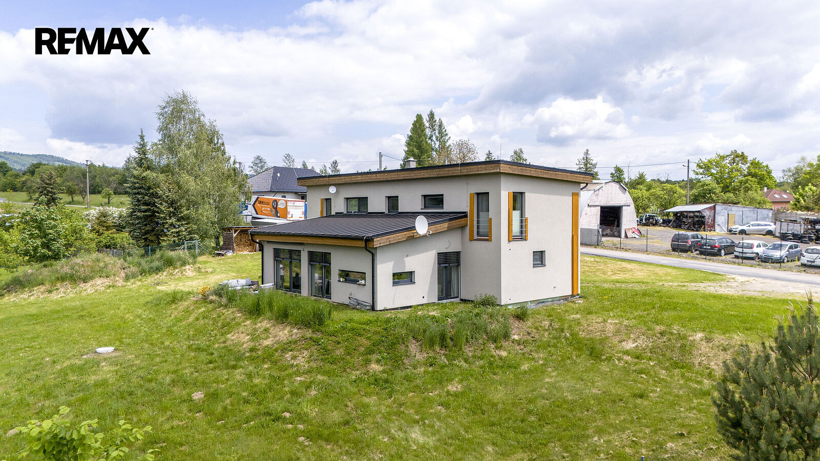 Prodej domu 193 m² s pozemkem 2 605 m² – fotografie 2