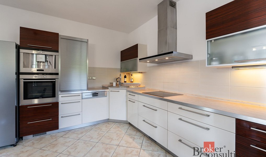 Prodej domu 160 m² s pozemkem 1 423 m², Teplice – náhled fotky 23