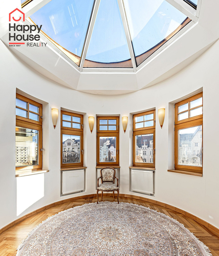 Pronájem bytu 4+1 184 m² – fotografie 3