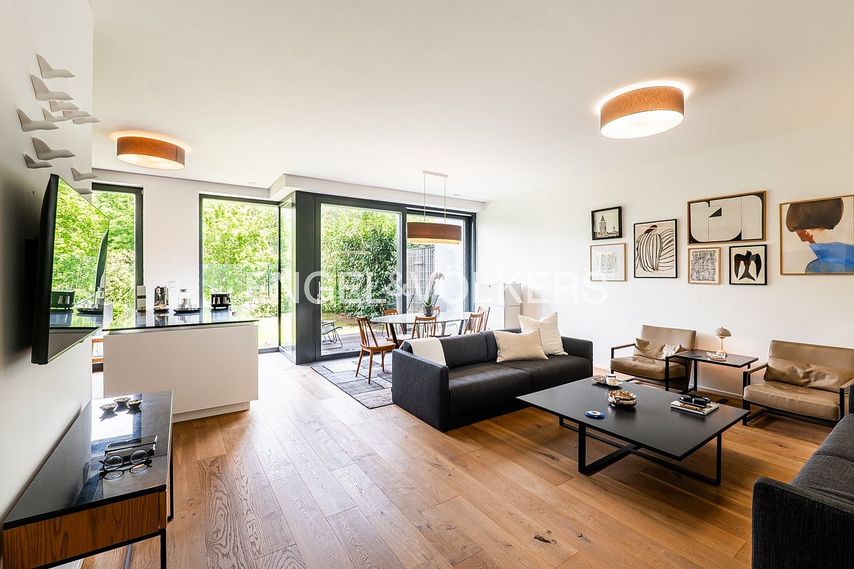 Pronájem domu 216 m² s pozemkem 203 m²