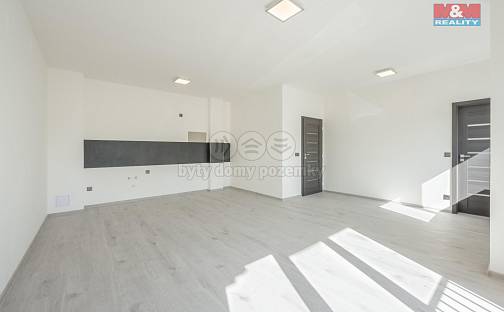 Pronájem bytu 2+kk 54 m², Arménská, Kladno - Kročehlavy