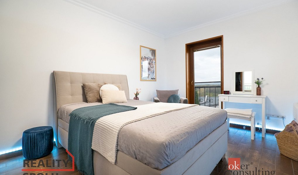 Prodej domu 288 m² s pozemkem 867 m², Kly – náhled fotky 17