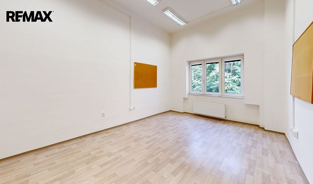 Pronájem kanceláře 649 m², Ústí nad Labem – náhled fotky 7