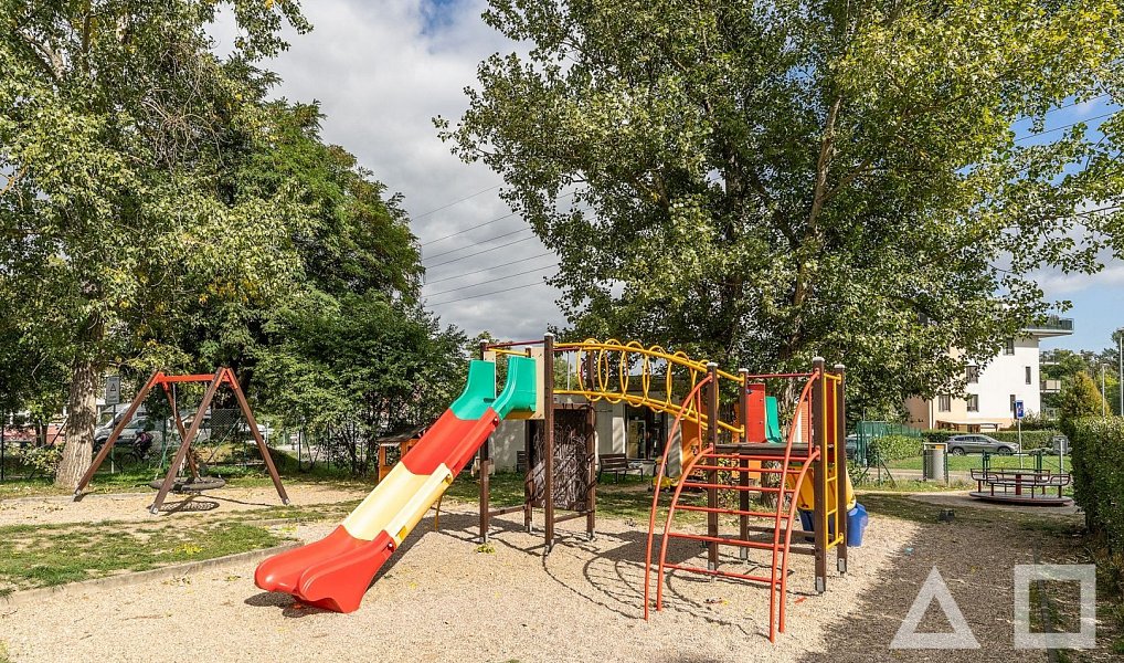 Prodej bytu 3+kk 94 m², Praha – náhled fotky 24