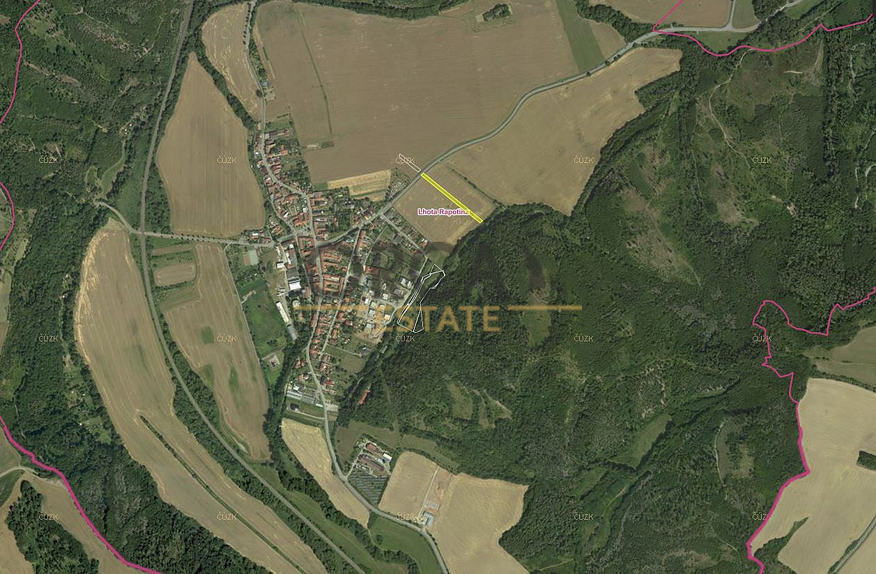 Prodej stavebního pozemku 2 050 m² – pohled 3