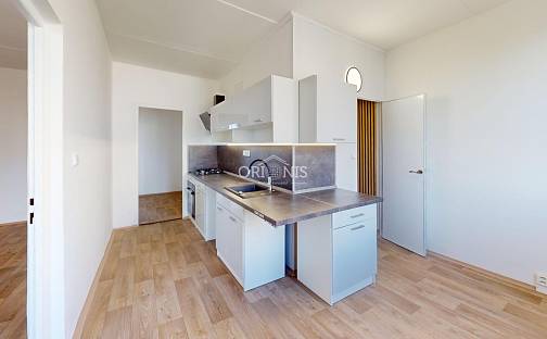 Pronájem bytu 2+1 68 m², Březenecká, Chomutov