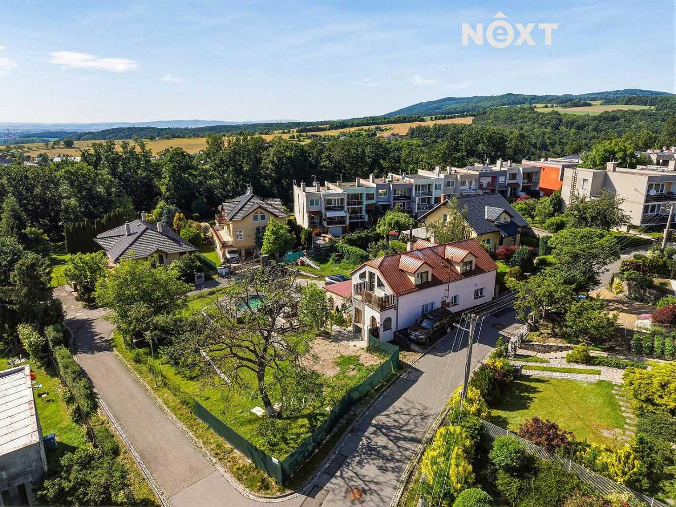 Prodej domu 140 m² s pozemkem 1 062 m² – fotografie 2