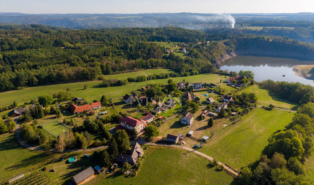 Prodej ubytovacího objektu 1 050 m², Varvažov – náhled fotky 26