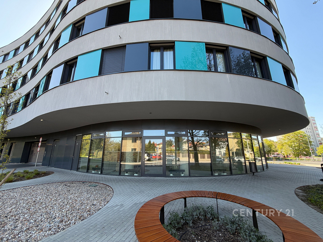 Prodej obchodních prostor 84 m² – fotografie 3