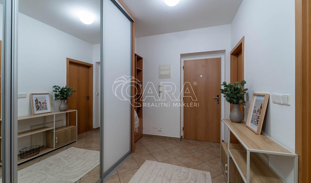 Prodej bytu 2+kk 59 m², Praha – náhled fotky 24