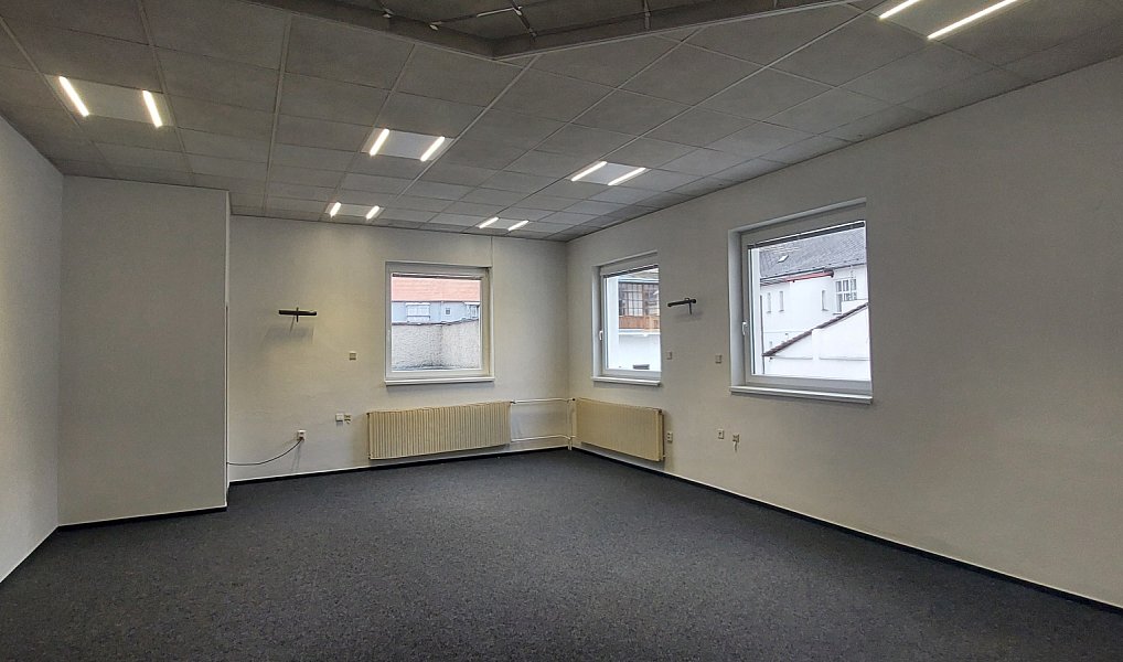 Pronájem kanceláře 41 m², Boskovice – náhled fotky 3