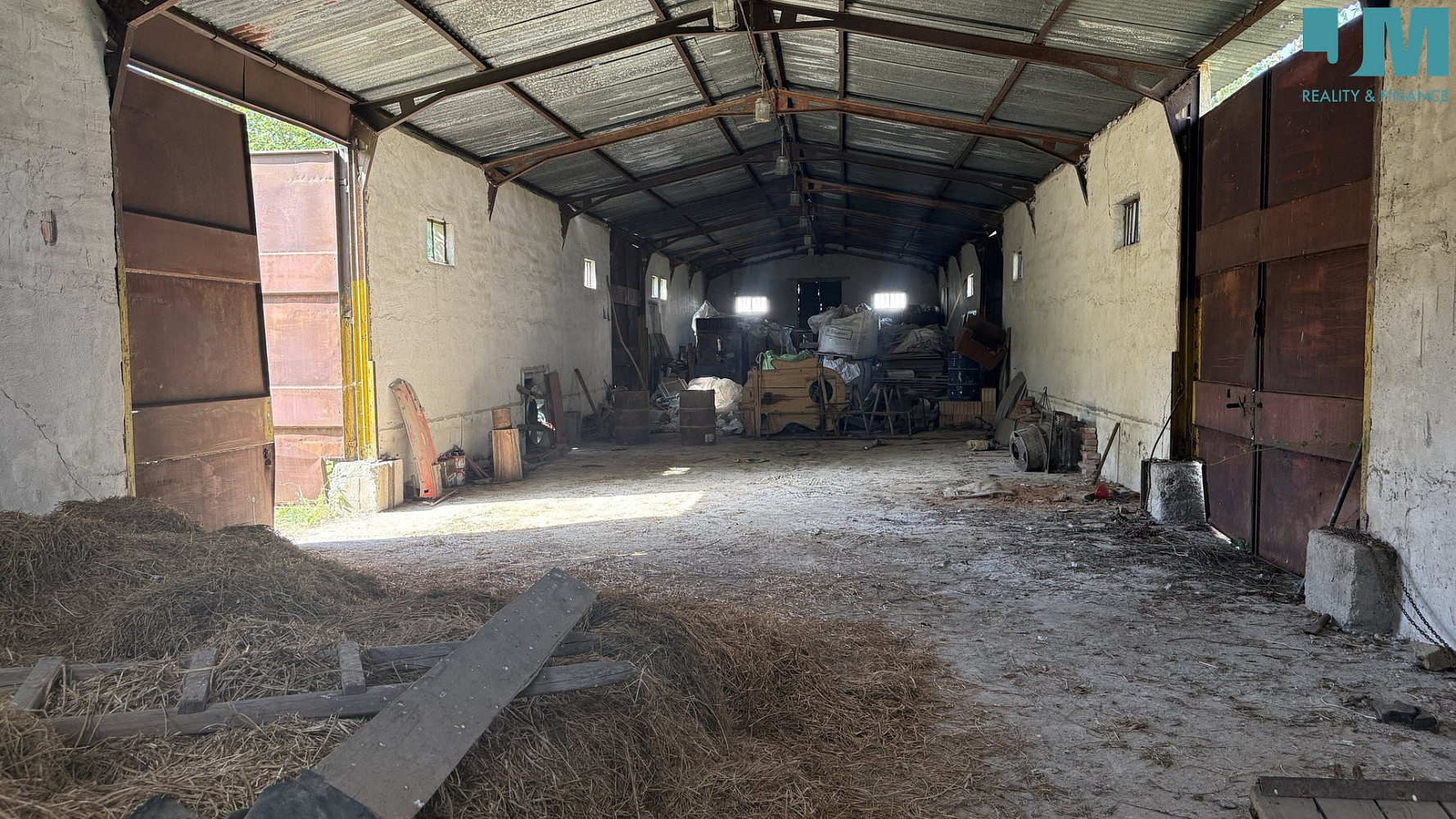 Prodej skladovacích prostor 250 m²