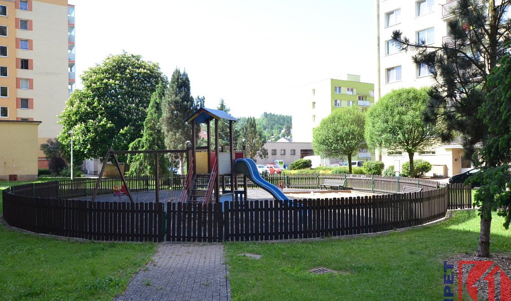 Prodej bytu 3+1 68 m², Úpice – náhled fotky 2
