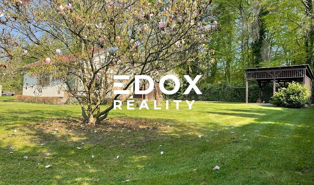 Prodej stavebního pozemku 1 551 m², Strančice – náhled fotky 10