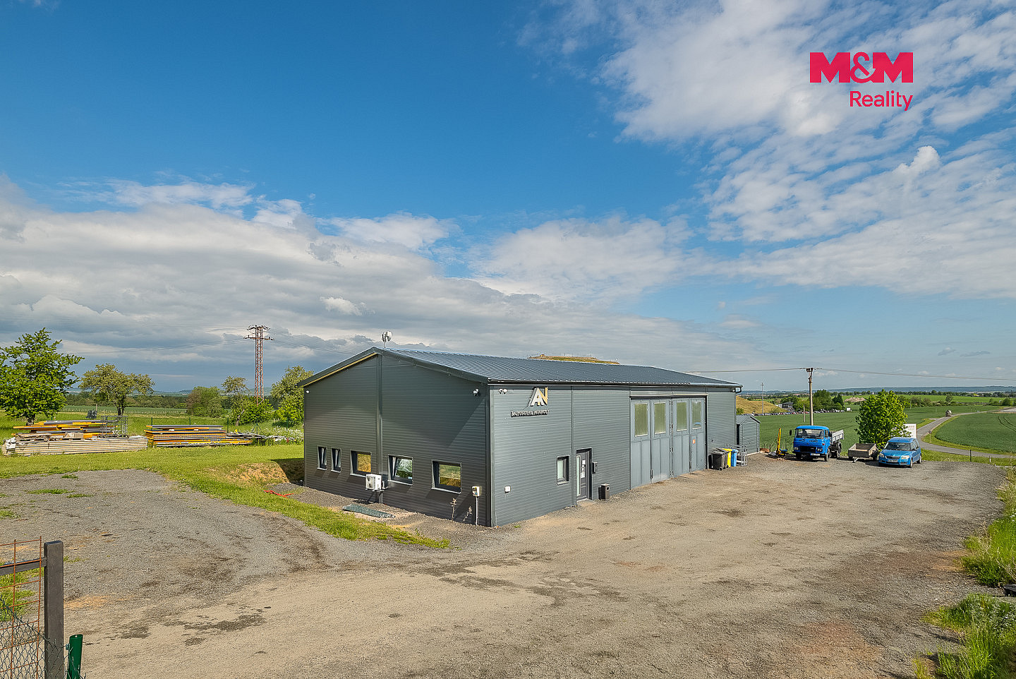 Prodej výrobních prostor 270 m² – fotografie 2