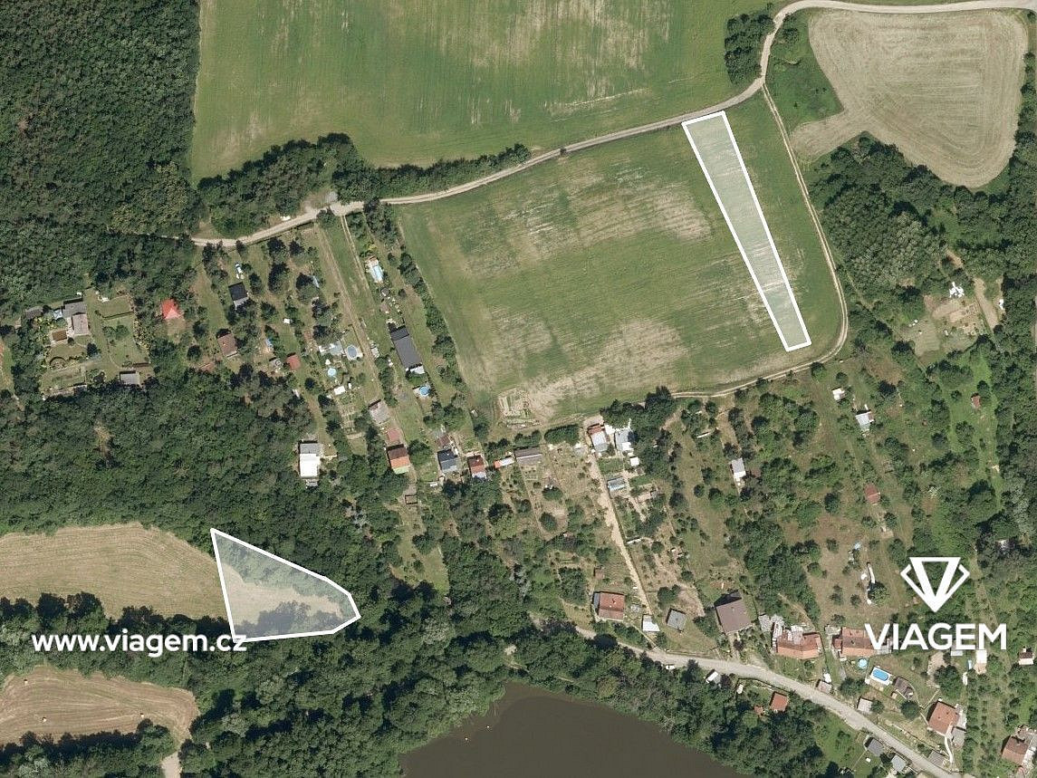 Prodej pole 1 033 m²