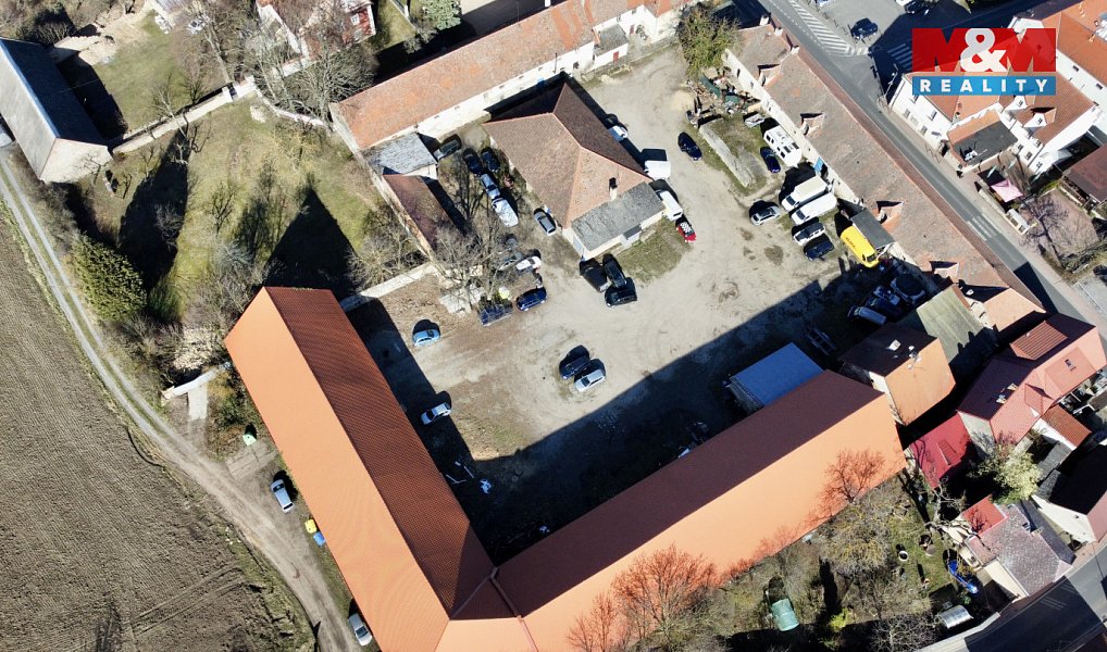 Pronájem pozemku 360 m², Ořech – náhled fotky 4