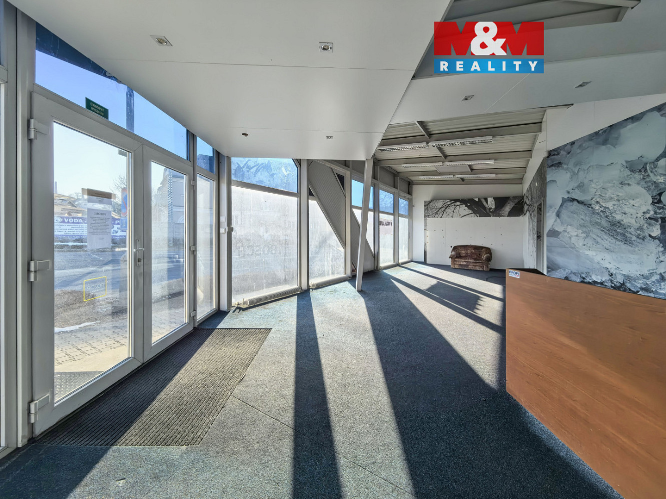 Pronájem obchodních prostor 117 m²