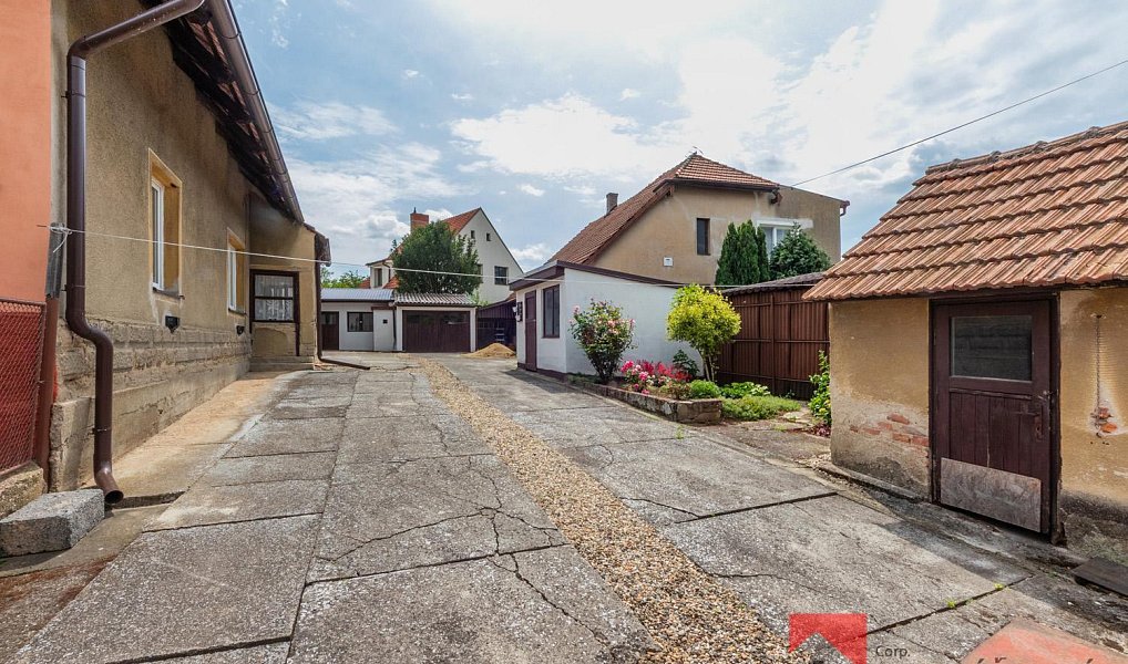 Prodej domu 322 m² s pozemkem 498 m², Nová Ves – náhled fotky 26