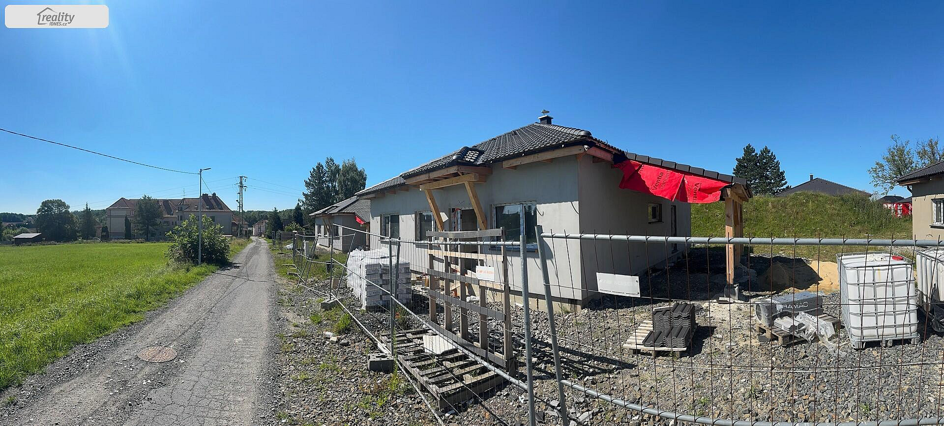 Prodej domu 108 m² s pozemkem 893 m² – fotografie 2