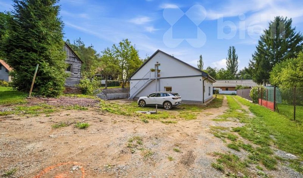 Prodej domu 210 m² s pozemkem 835 m², Jeníkovice – náhled fotky 24