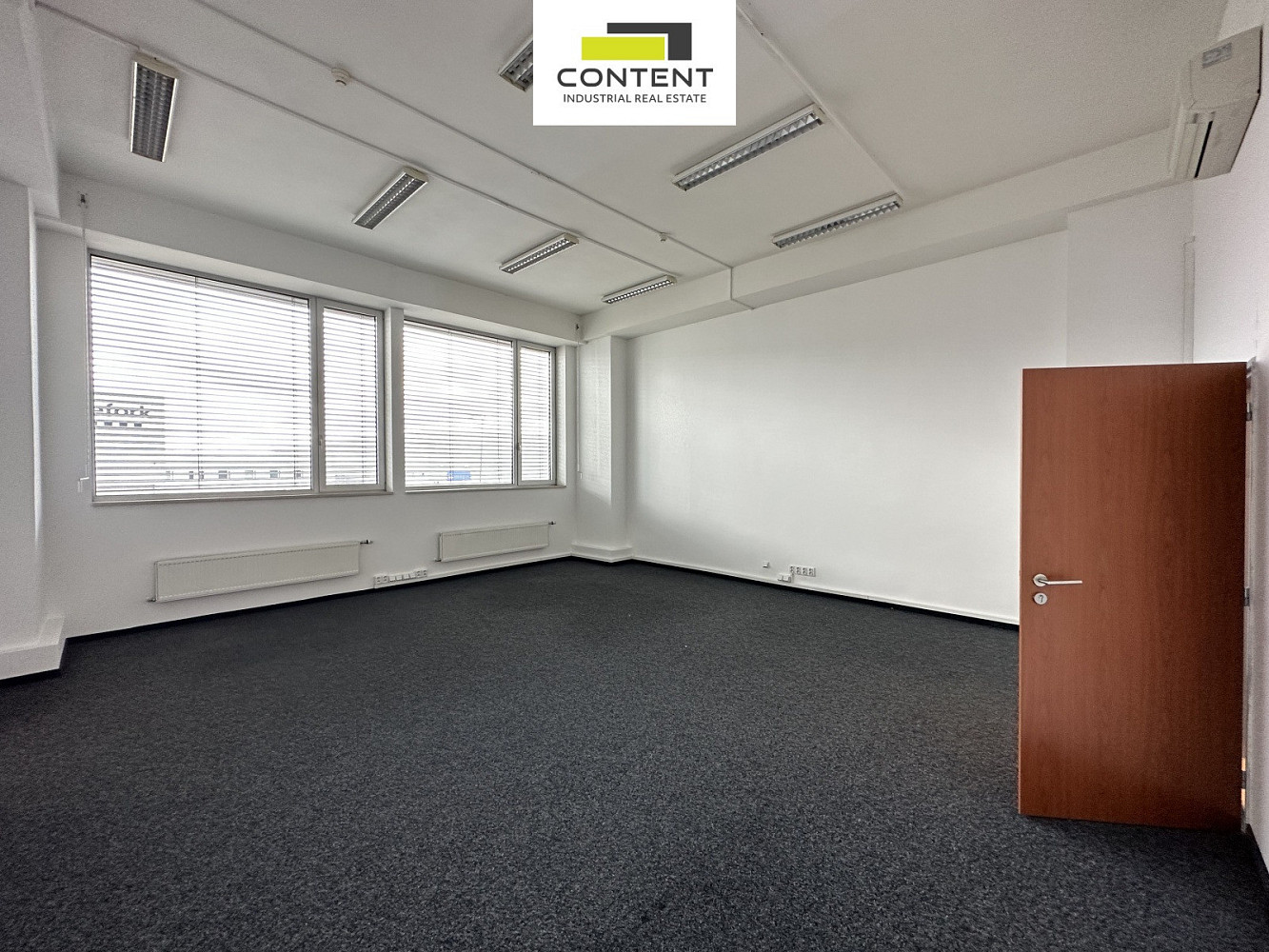 Pronájem kanceláře 186 m² – fotografie 5