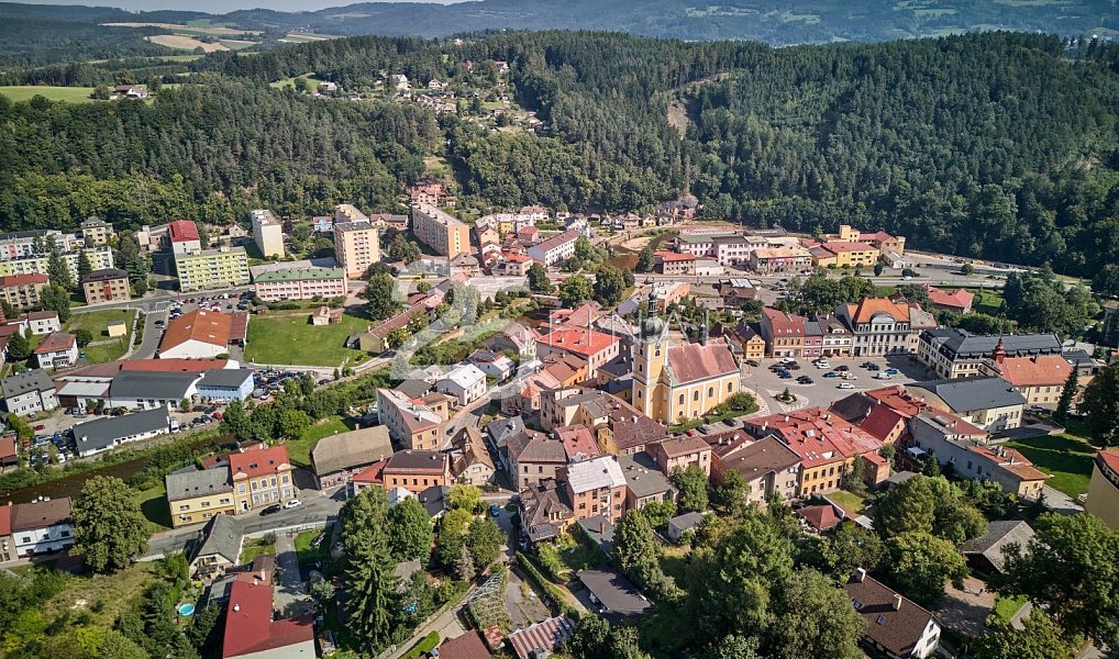 Prodej domu 199 m² s pozemkem 215 m², Úpice – náhled fotky 29