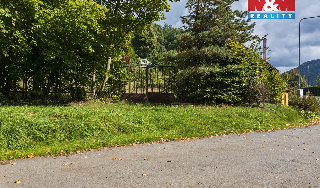 Prodej stavebního pozemku 2 091 m², Růžová – náhled fotky 12