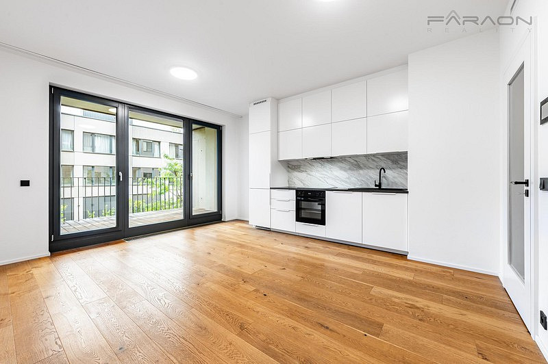 Pronájem bytu 2+kk 67 m² — photo 3
