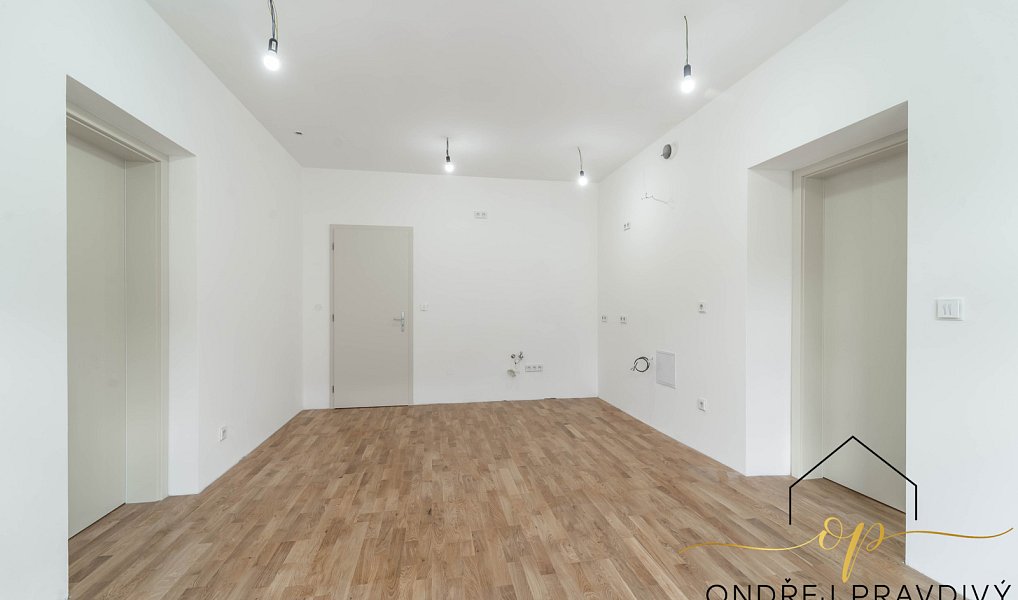 Prodej bytu 3+1 110 m², Všenory – náhled fotky 10