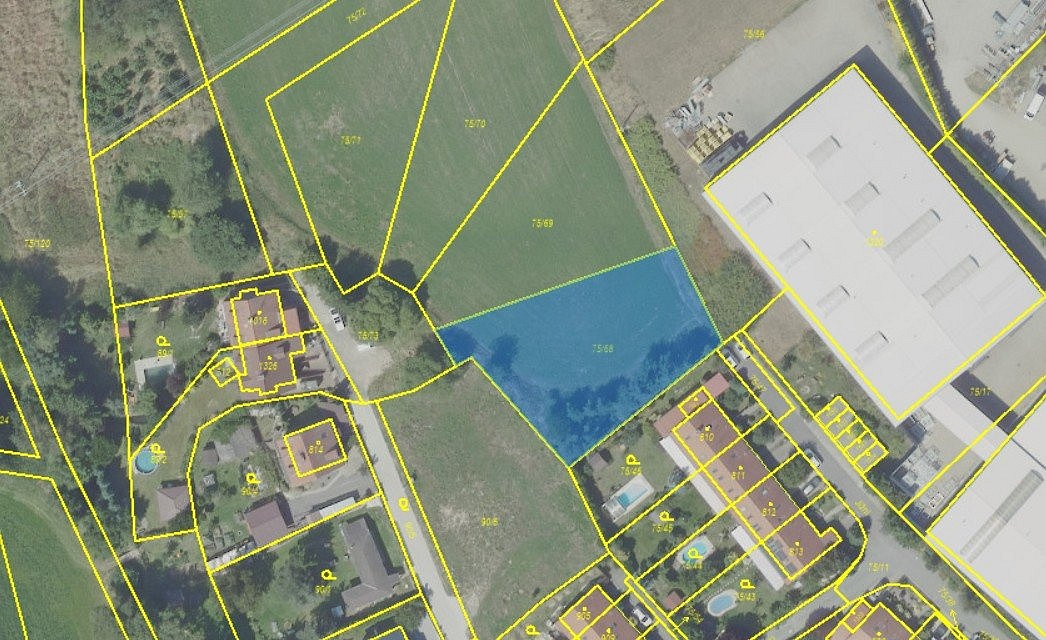 Prodej stavebního pozemku 1 297 m² – pohled 2