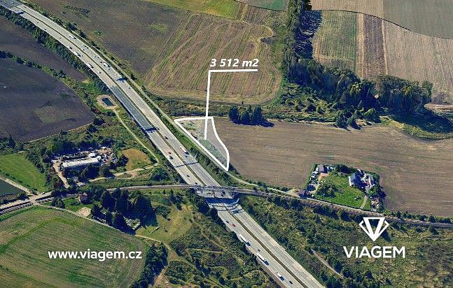 Prodej pole 3 512 m²