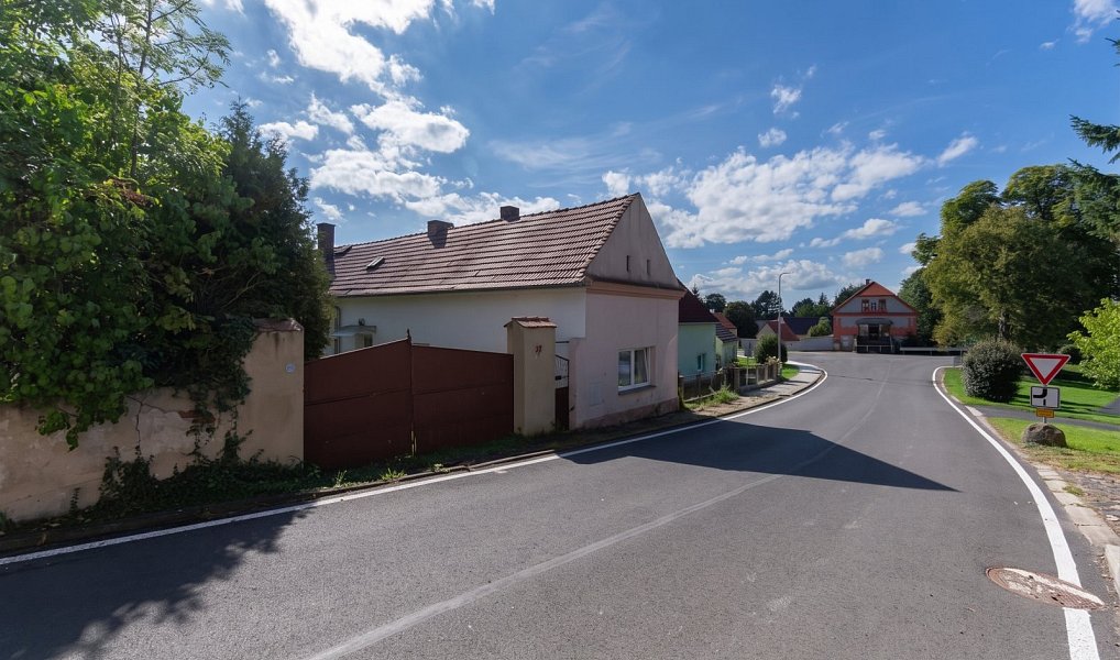 Prodej domu 120 m² s pozemkem 877 m², Lužice – náhled fotky 23