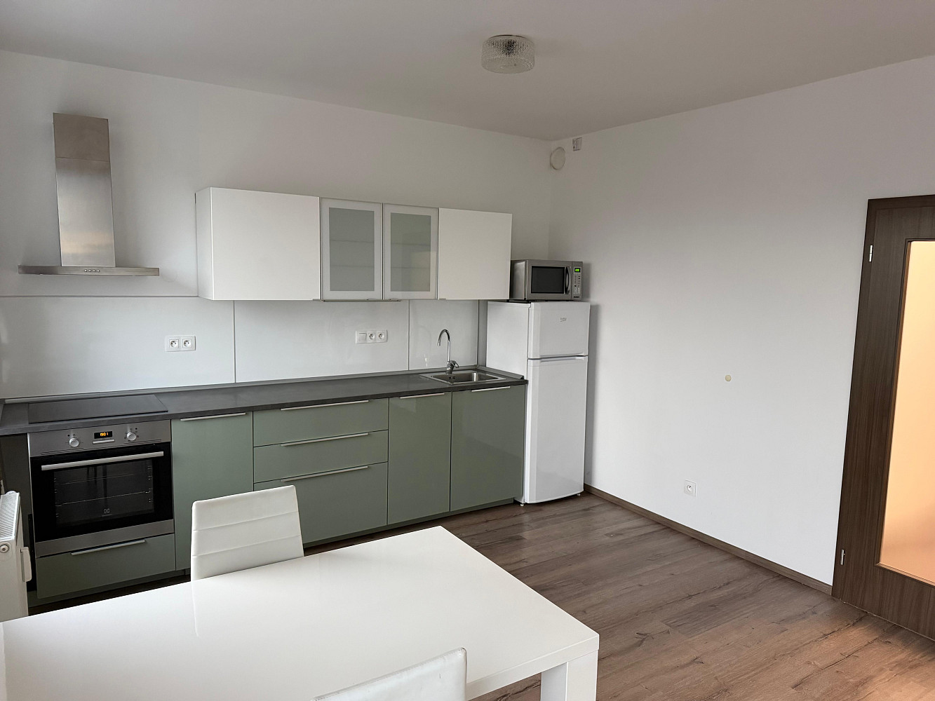 Pronájem bytu 2+kk 65 m² – fotografie 4