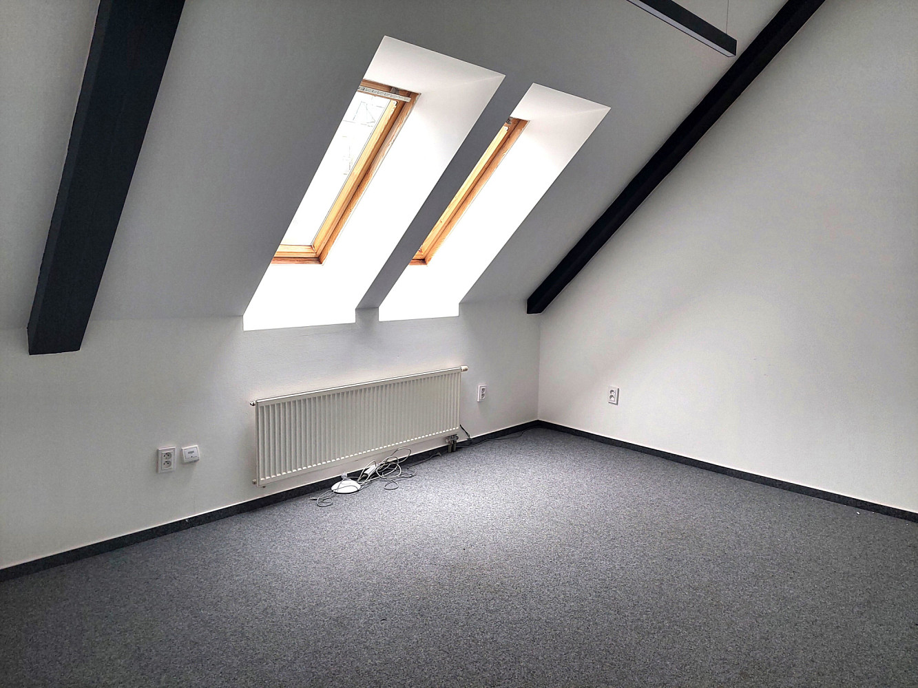 Pronájem kanceláře 100 m² — photo 5