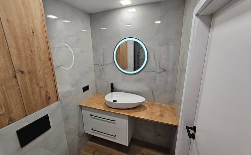 Prodej bytu 3+1 53 m², 1. máje, Most