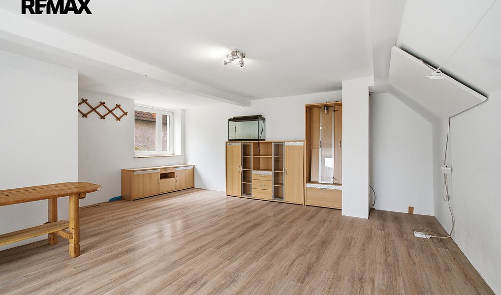 Prodej domu 207 m² s pozemkem 1 227 m², Lnáře – náhled fotky 28