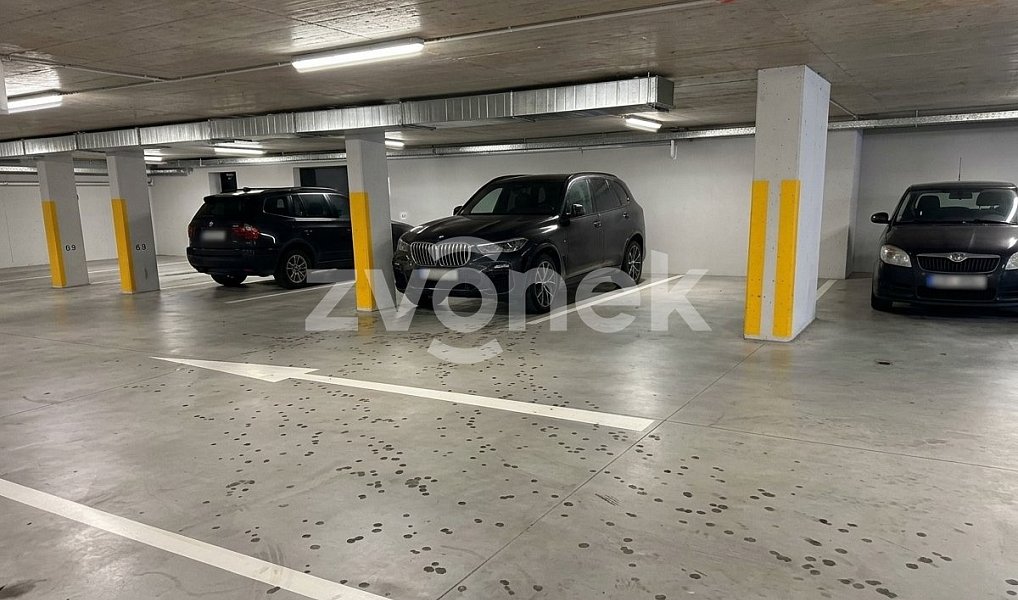 Pronájem garáže, 13 m², Zlín
