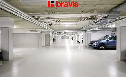 Pronájem garážového stání 12 m2, ulice Jižní, Brno - Horní Heršpice, Jižní, Brno - Horní Heršpice