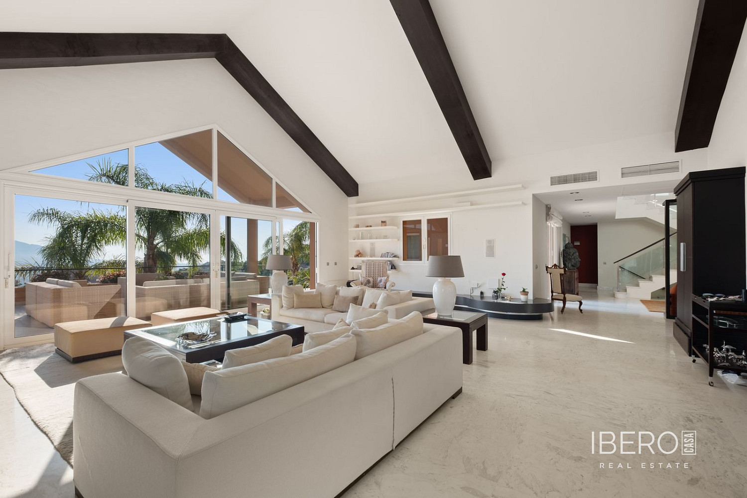 Prodej domu 489 m² s pozemkem 7 793 m² - Vista 5