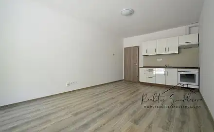 Pronájem bytu 1+kk 32 m², Frištenského, Olomouc - Neředín