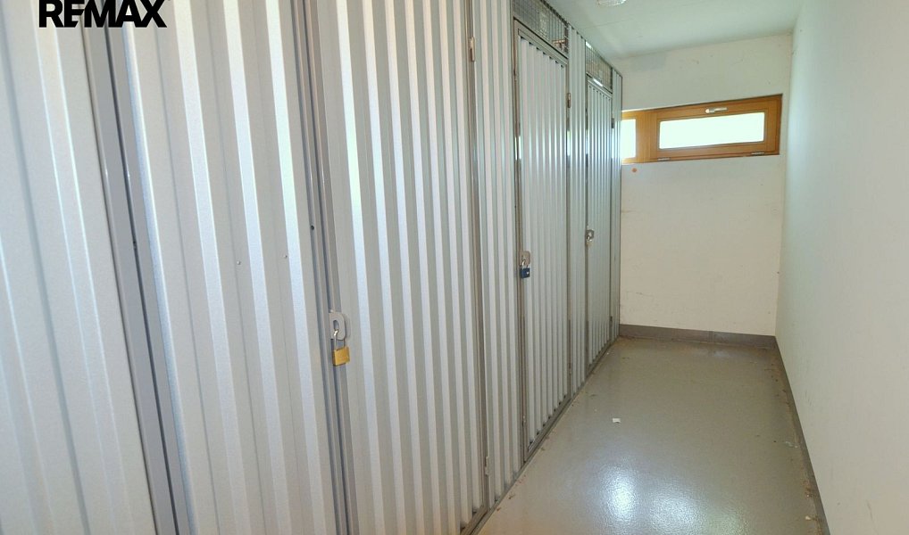 Pronájem bytu 2+kk 68 m², Praha – náhled fotky 26