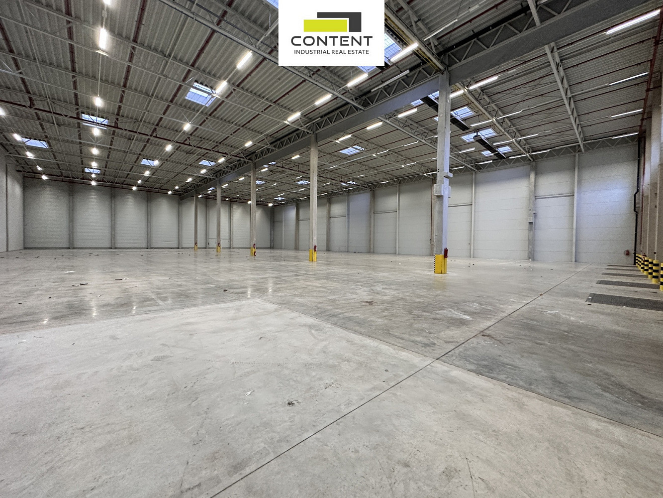 Pronájem skladovacích prostor 4 382 m² – fotografie 3